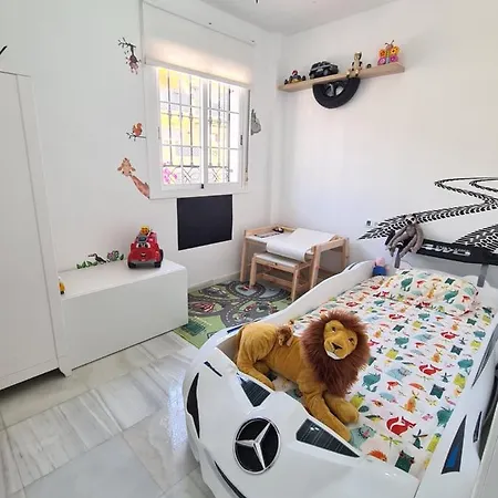 Agradable Adosado En * Nerja